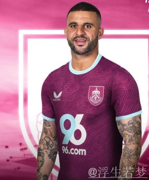 沃克重回英超!35岁老将加盟伯恩利,转会费最高500万镑 沃克重回英超!35岁老将加盟伯恩利,转会费最高500万镑